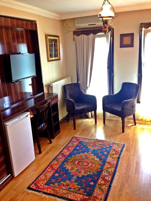 Naz Wooden House Inn Istanbul Exterior foto