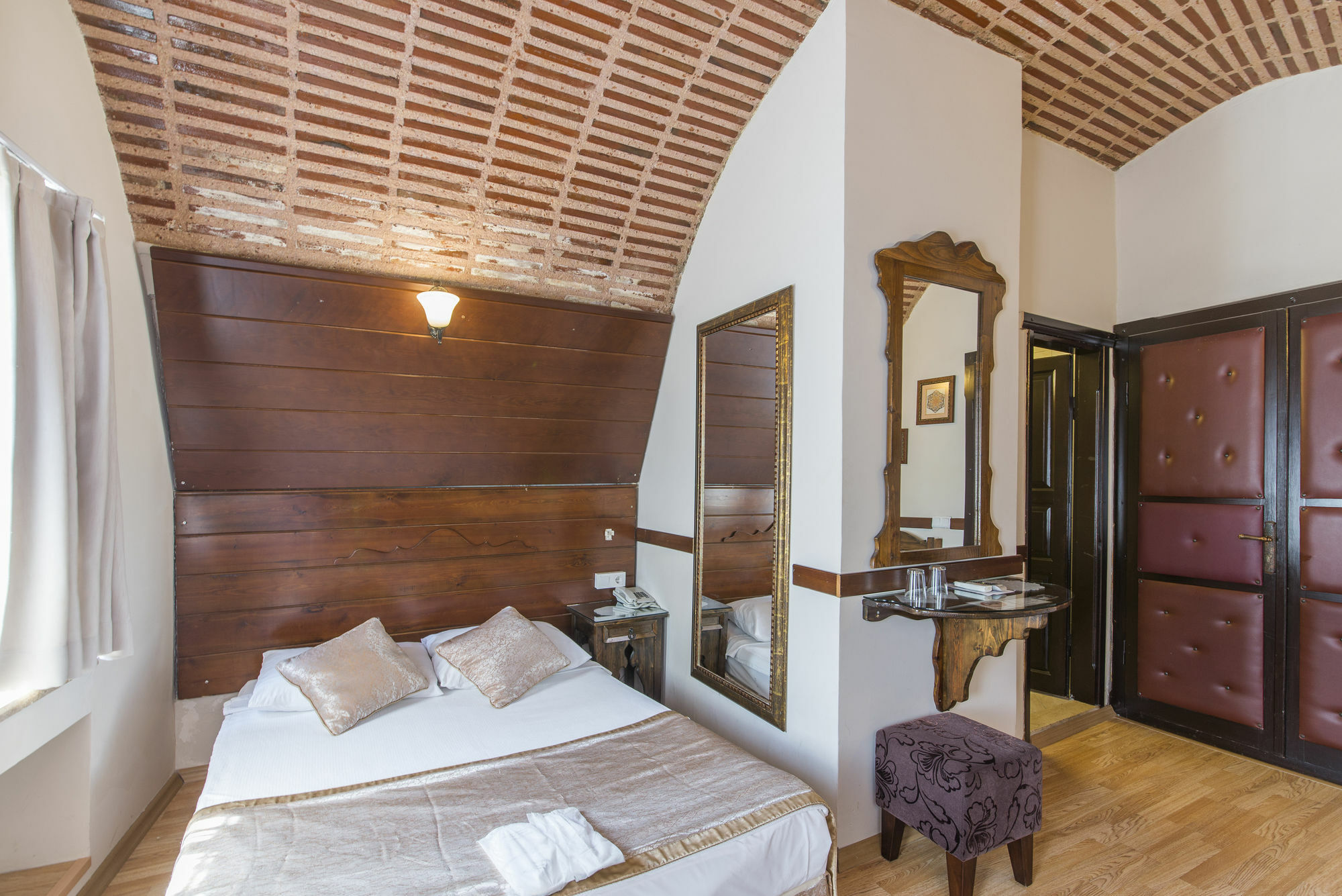 Naz Wooden House Inn Istanbul Exterior foto