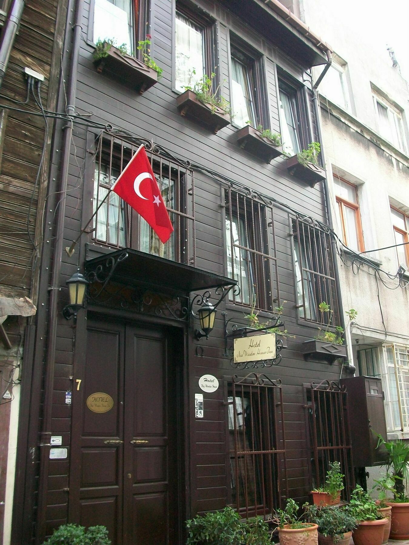 Naz Wooden House Inn Istanbul Exterior foto